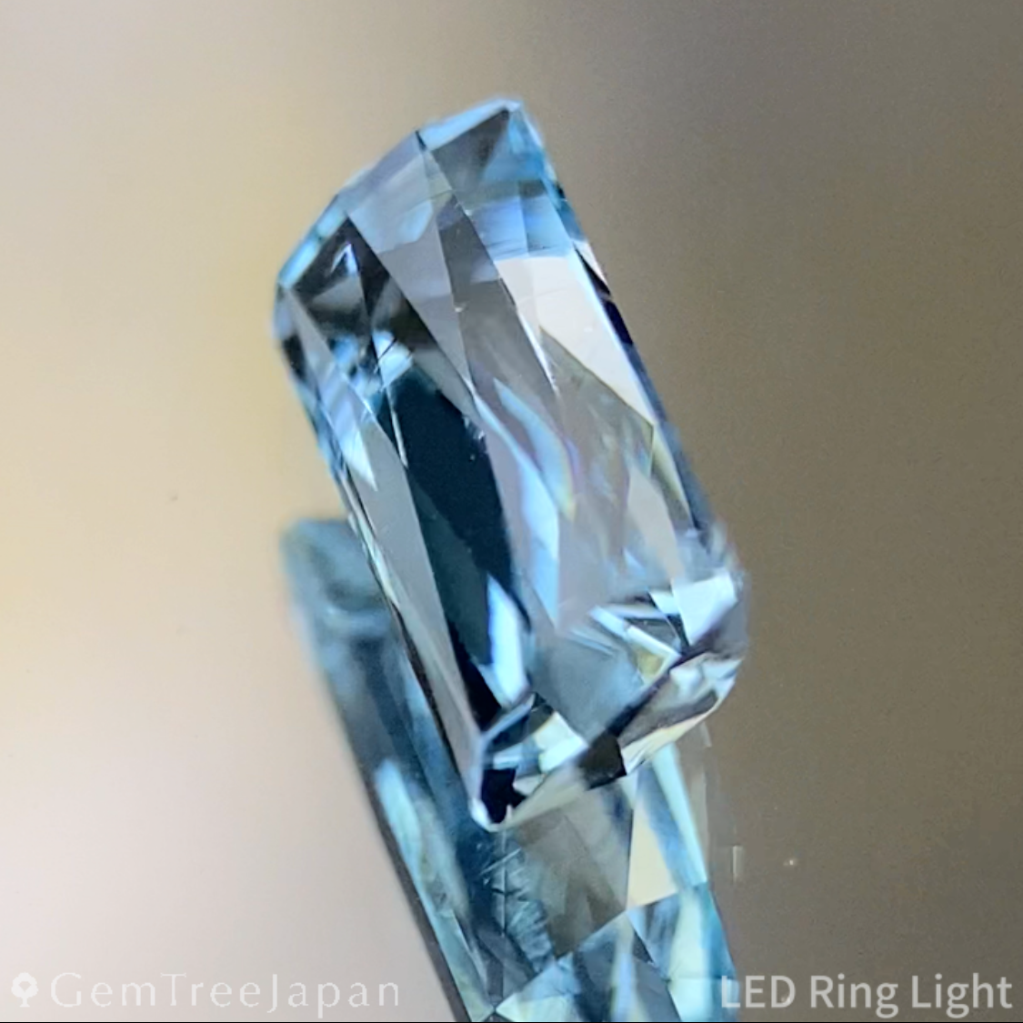 Aquamarine 0.801ct / Nigeria