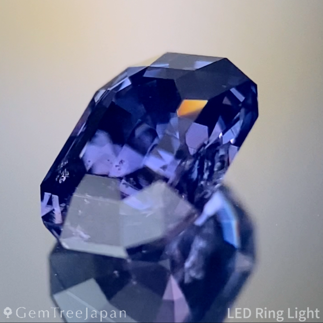 【lulu's Focus Gem】Bluish Violet Sapphire 1.084ct / Madagascar