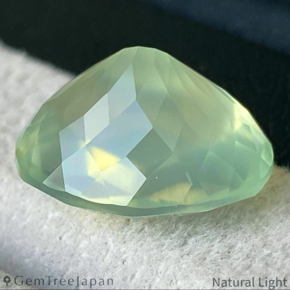 Prehnite 10.108ct / Australia