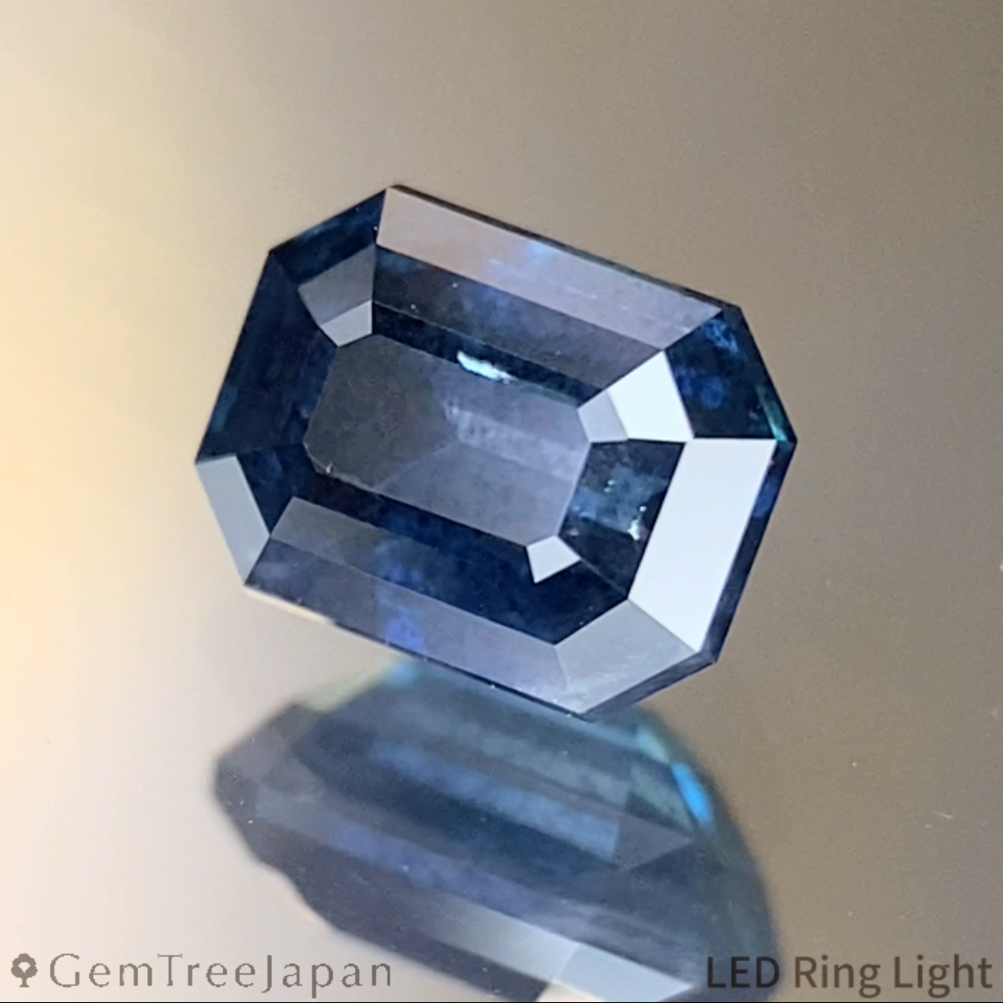 Deep Indigo Blue Sapphire 0.815ct / Madagascar