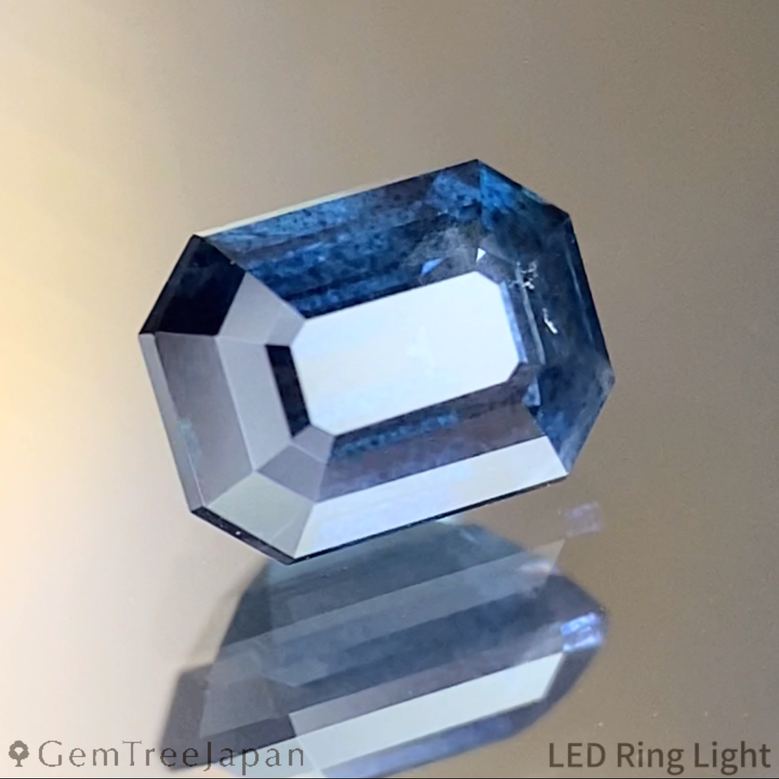 Deep Indigo Blue Sapphire 0.815ct / Madagascar