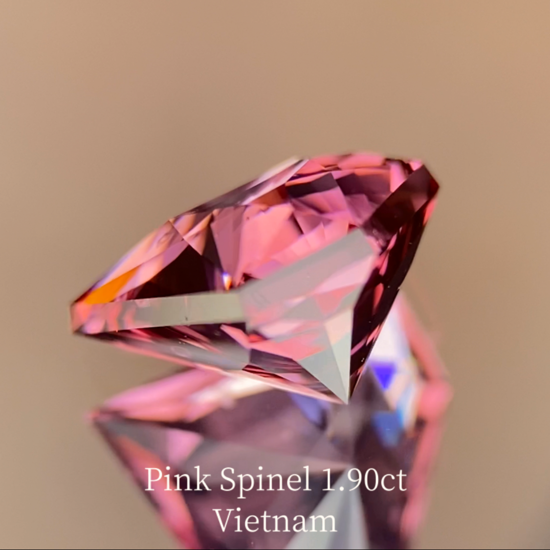 Pink Spinel 1.90ct / Vietnam