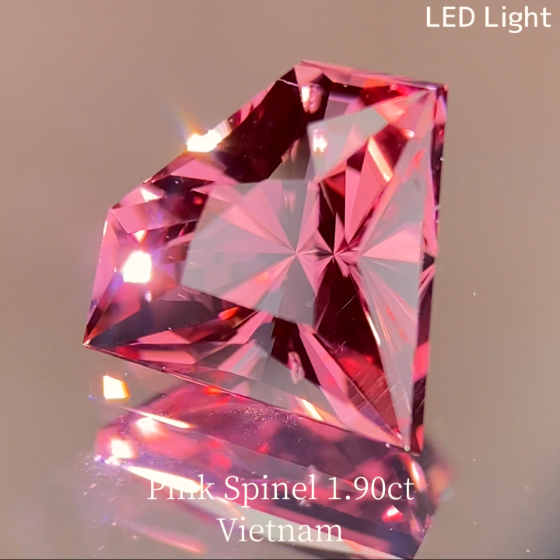 Pink Spinel 1.90ct / Vietnam