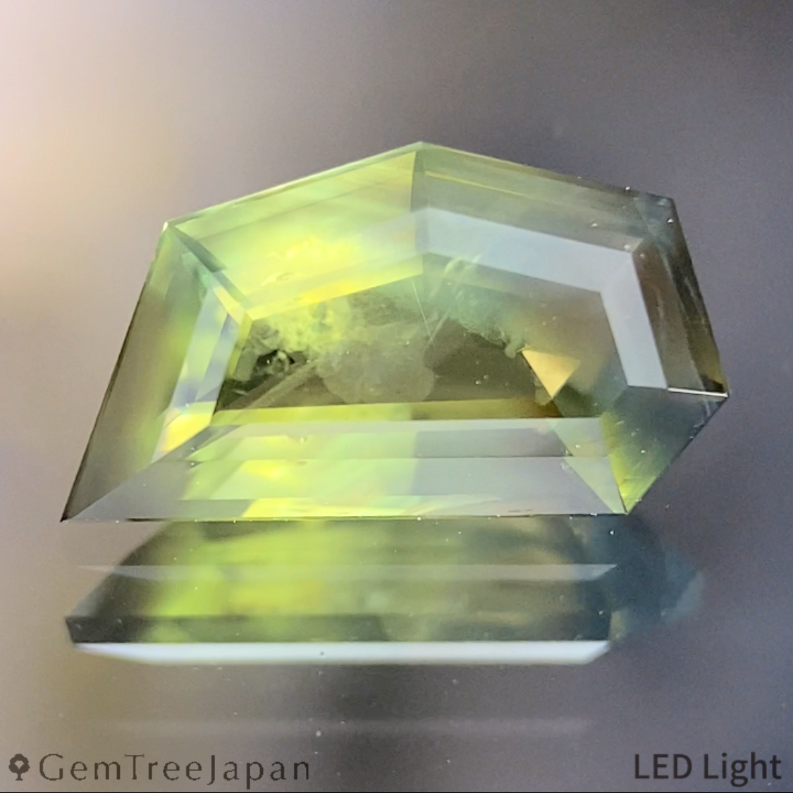 Parti-Color Sapphire 1.683ct / Nigeria