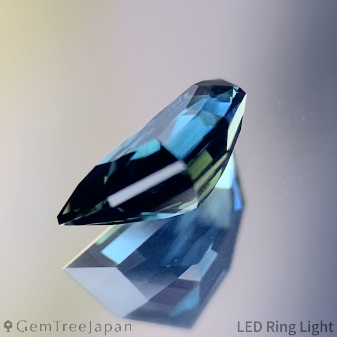 Greenish Blue Sapphire 0.665ct / Nigeria