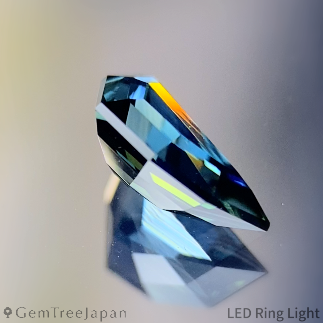 Greenish Blue Sapphire 0.665ct / Nigeria