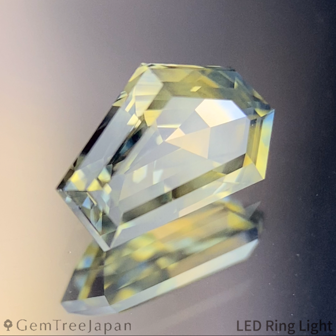 Parti-Color Sapphire 1.130ct / Sri Lanka