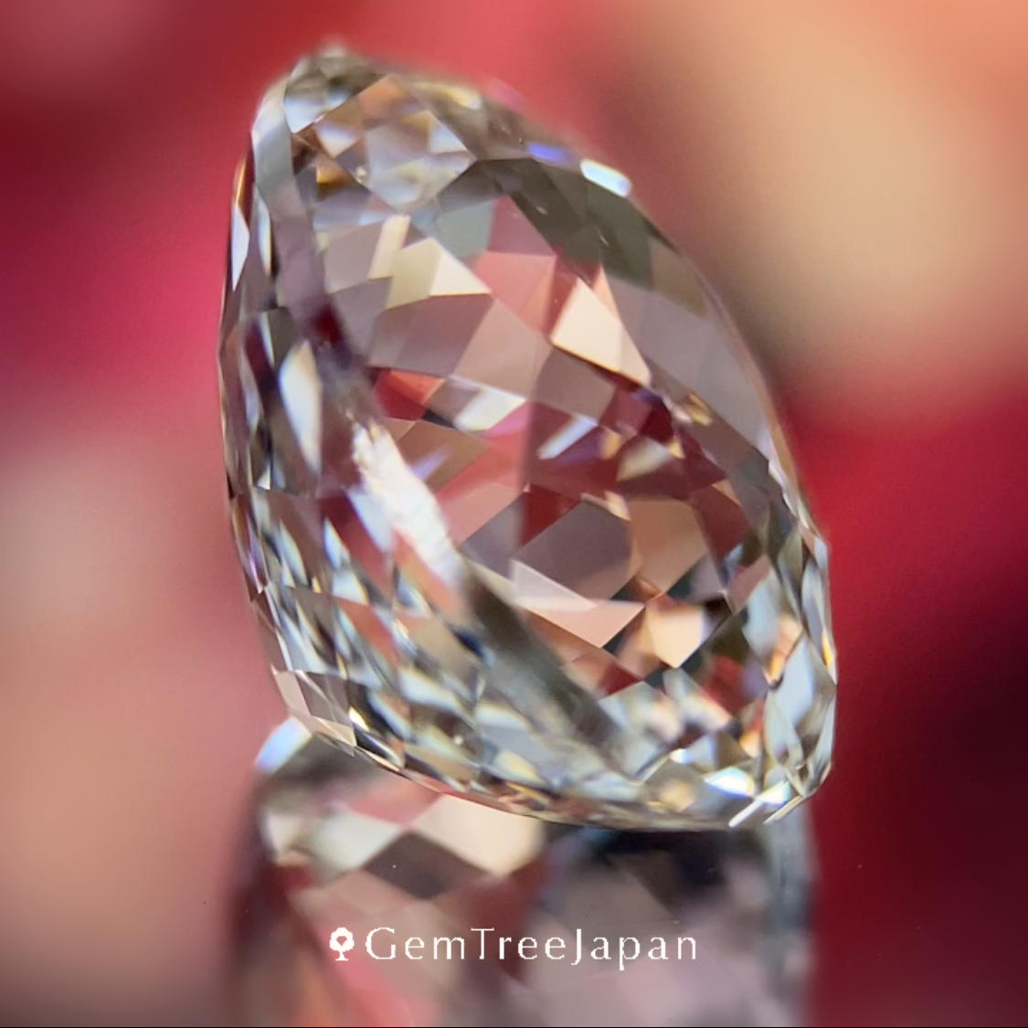 Colorless Topaz 9.196ct / Vietnam