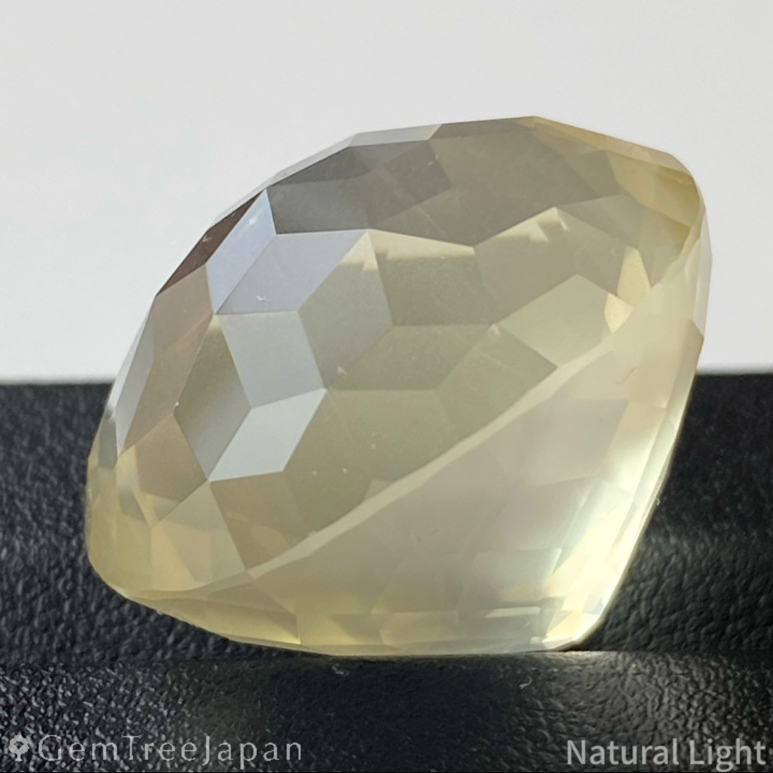 Orthoclase Feldspar 49.126ct / Sri Lanka