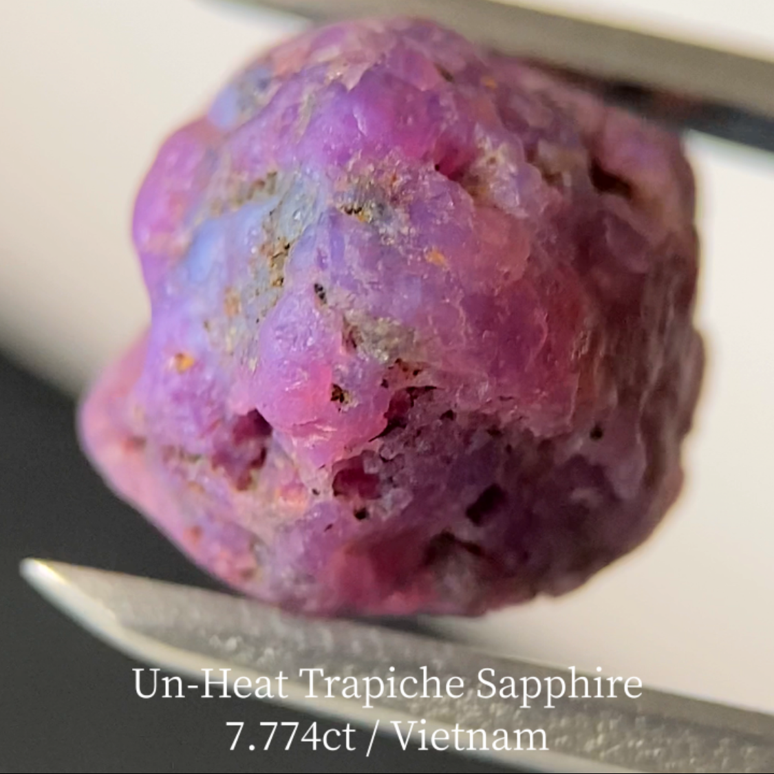 【8万円以上のお買物で無料に】Un-Heat Trapiche Sapphire 7.774ct / Vietnam