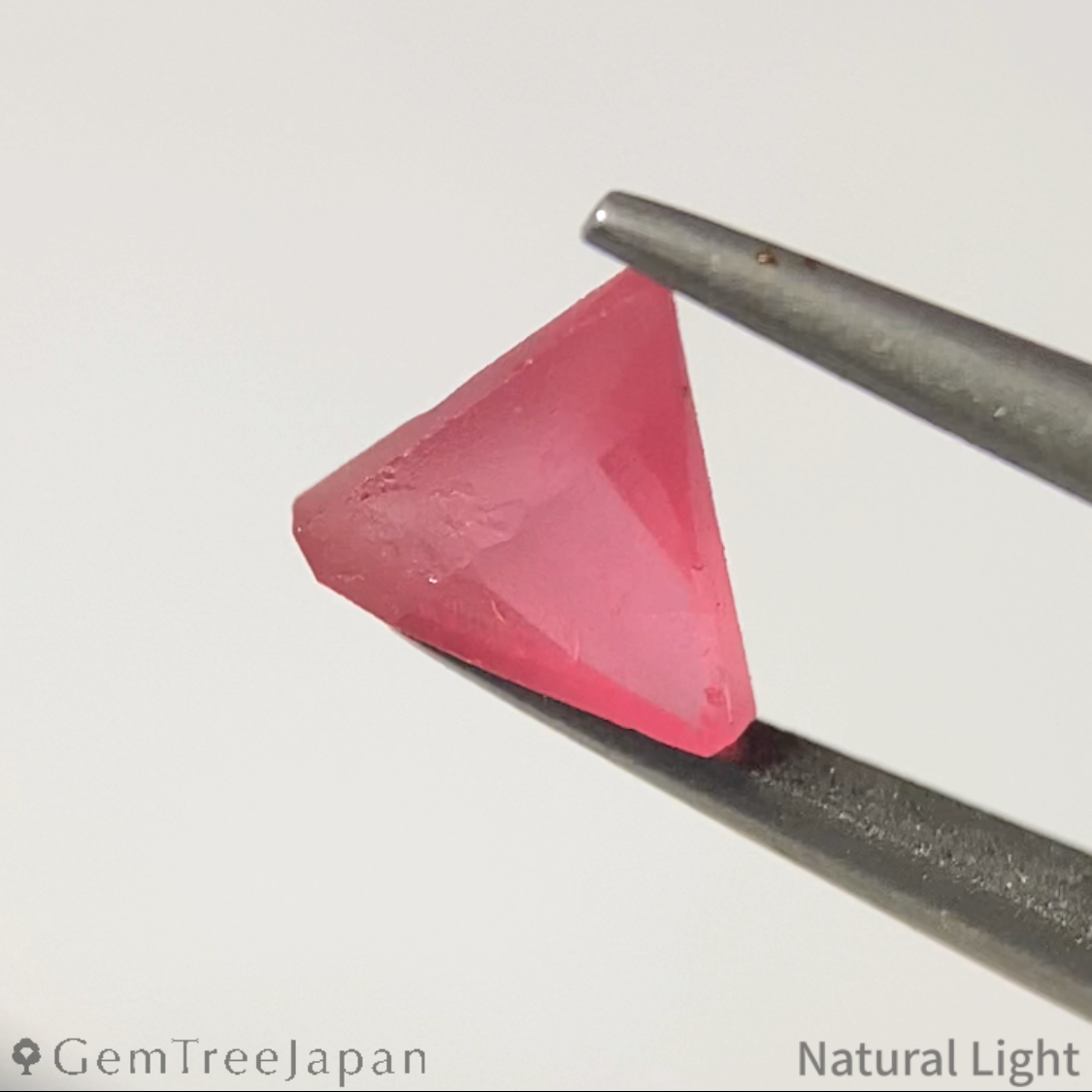 【One Price】Mahenge Spinel 0.442ct / Tanzania