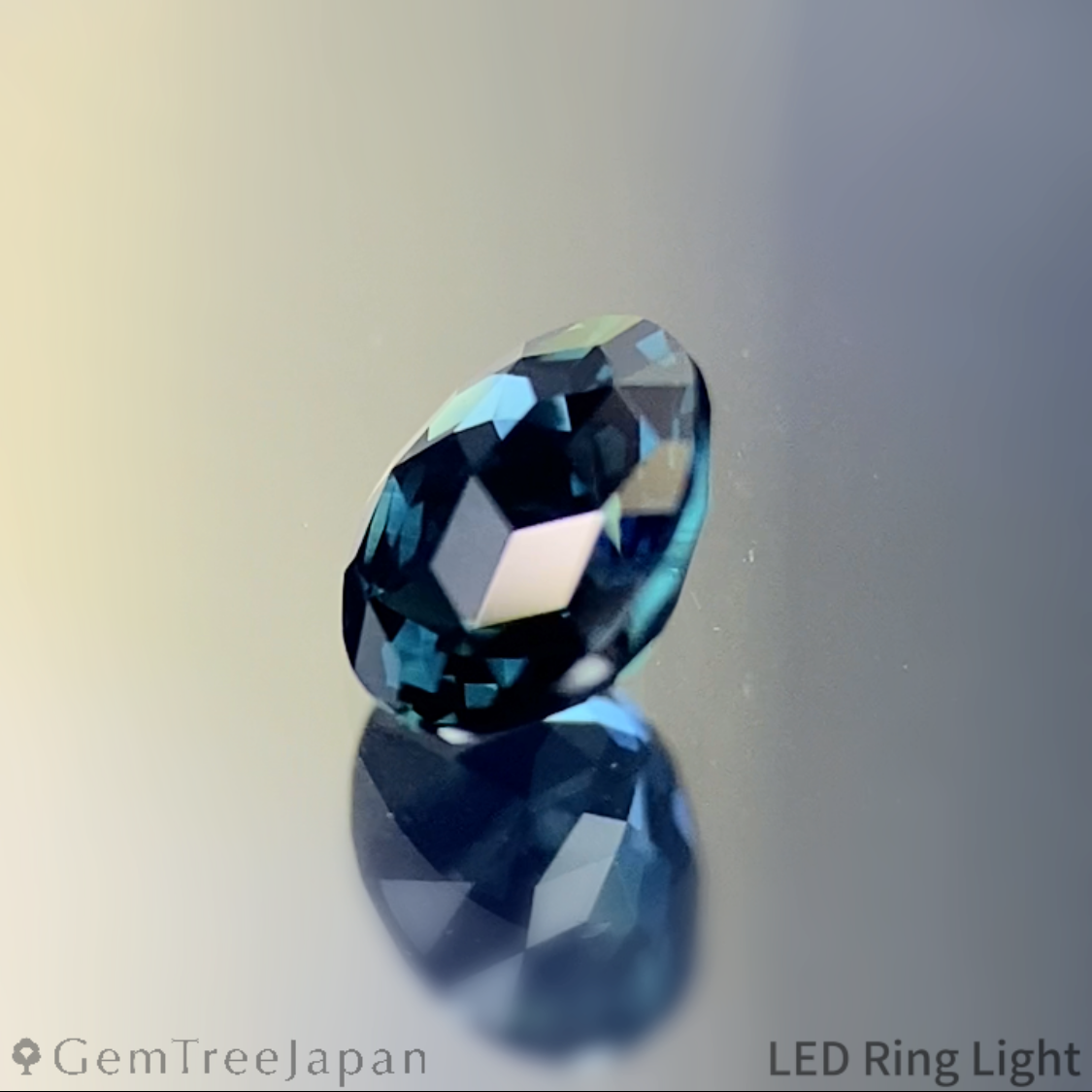 Greenish Blue Sapphire 0.455ct / Thailand