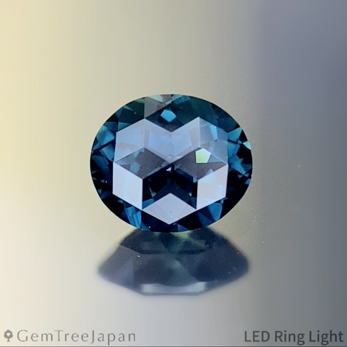 Greenish Blue Sapphire 0.455ct / Thailand
