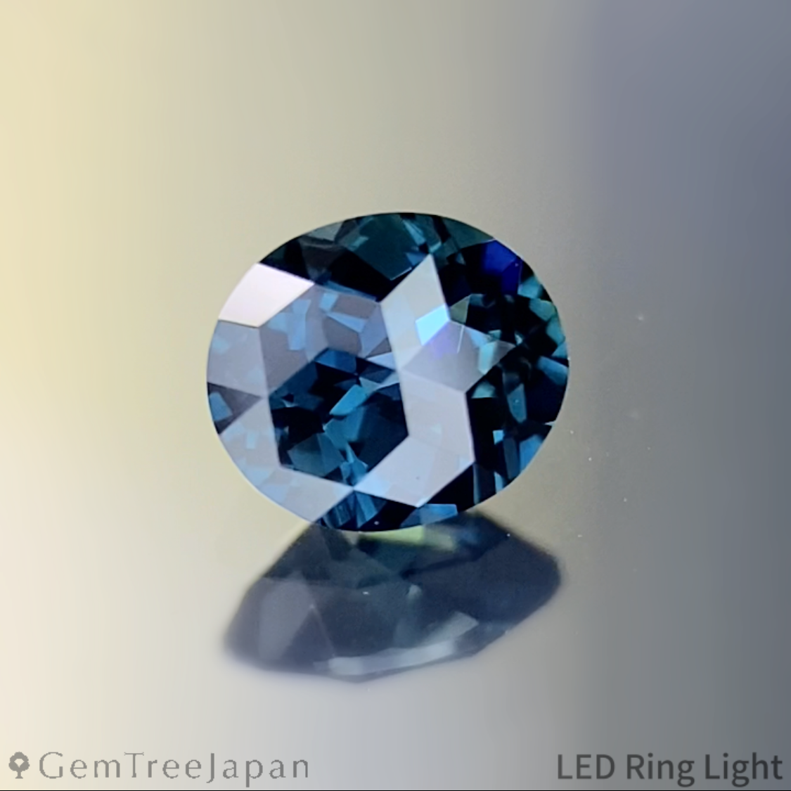 Greenish Blue Sapphire 0.455ct / Thailand
