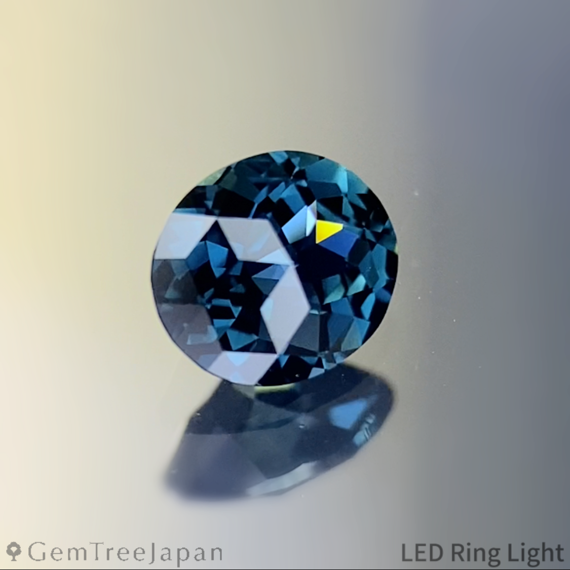 Greenish Blue Sapphire 0.455ct / Thailand