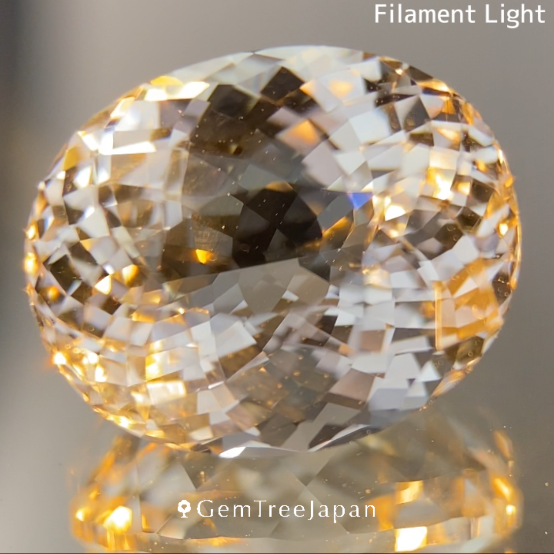 Colorless Topaz 9.196ct / Vietnam