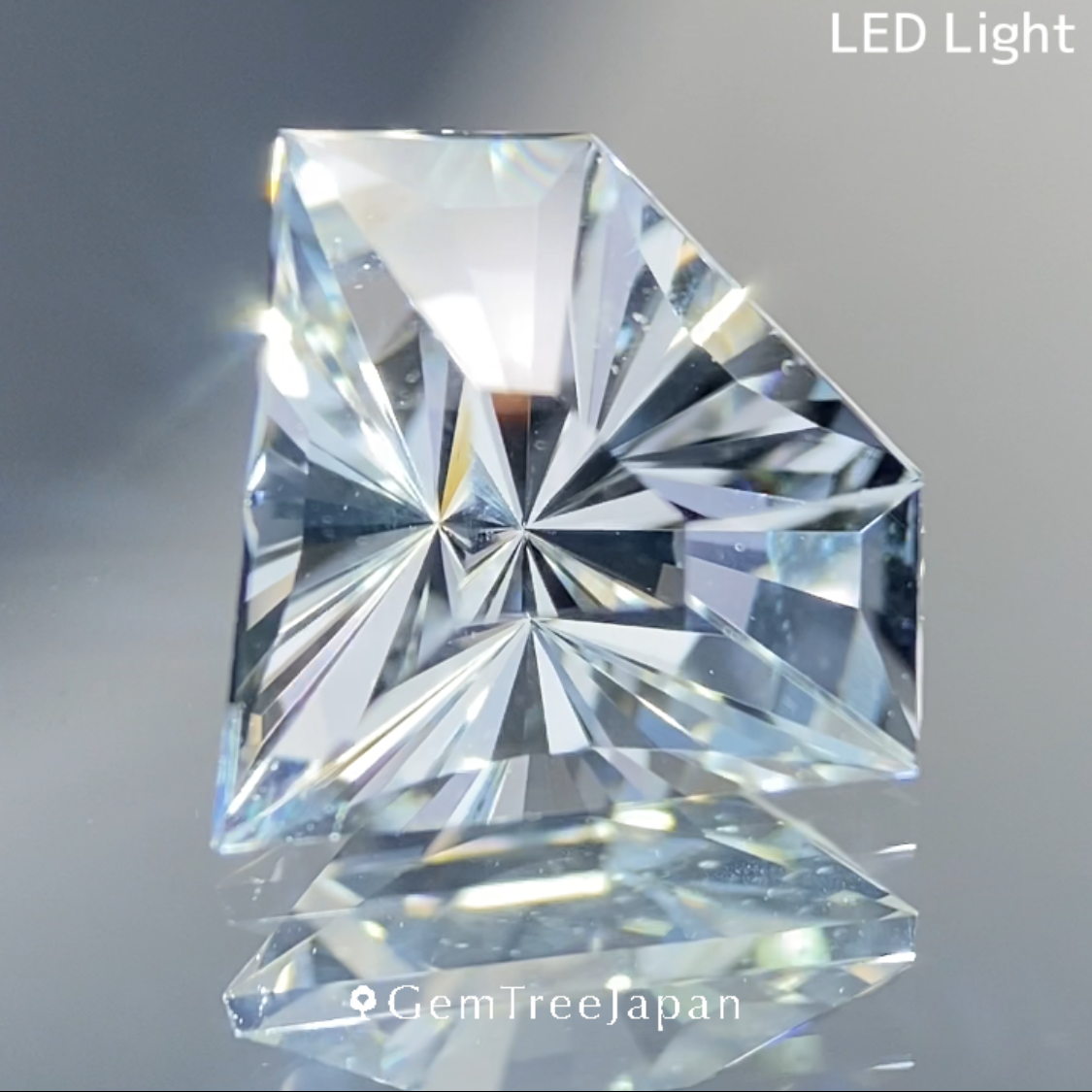 New Gem Shape 3pc Set / Colorless Topaz 3.03ct / Pink Spinel 0.621ct / Un-Heat Sapphire 0.20ct