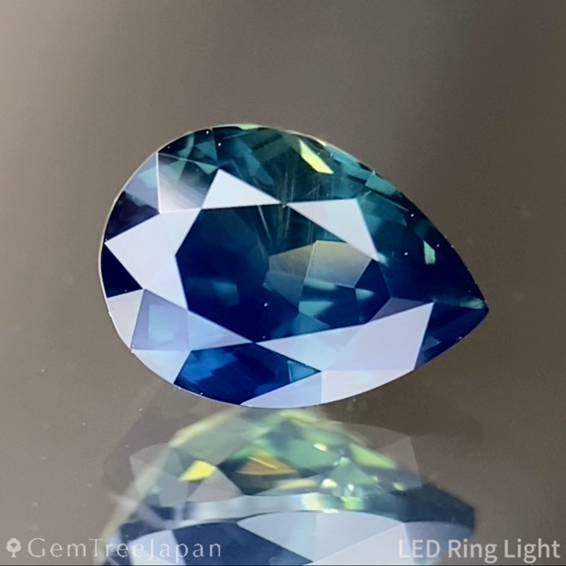 Parti-Color Sapphire 0.754ct / Madagascar