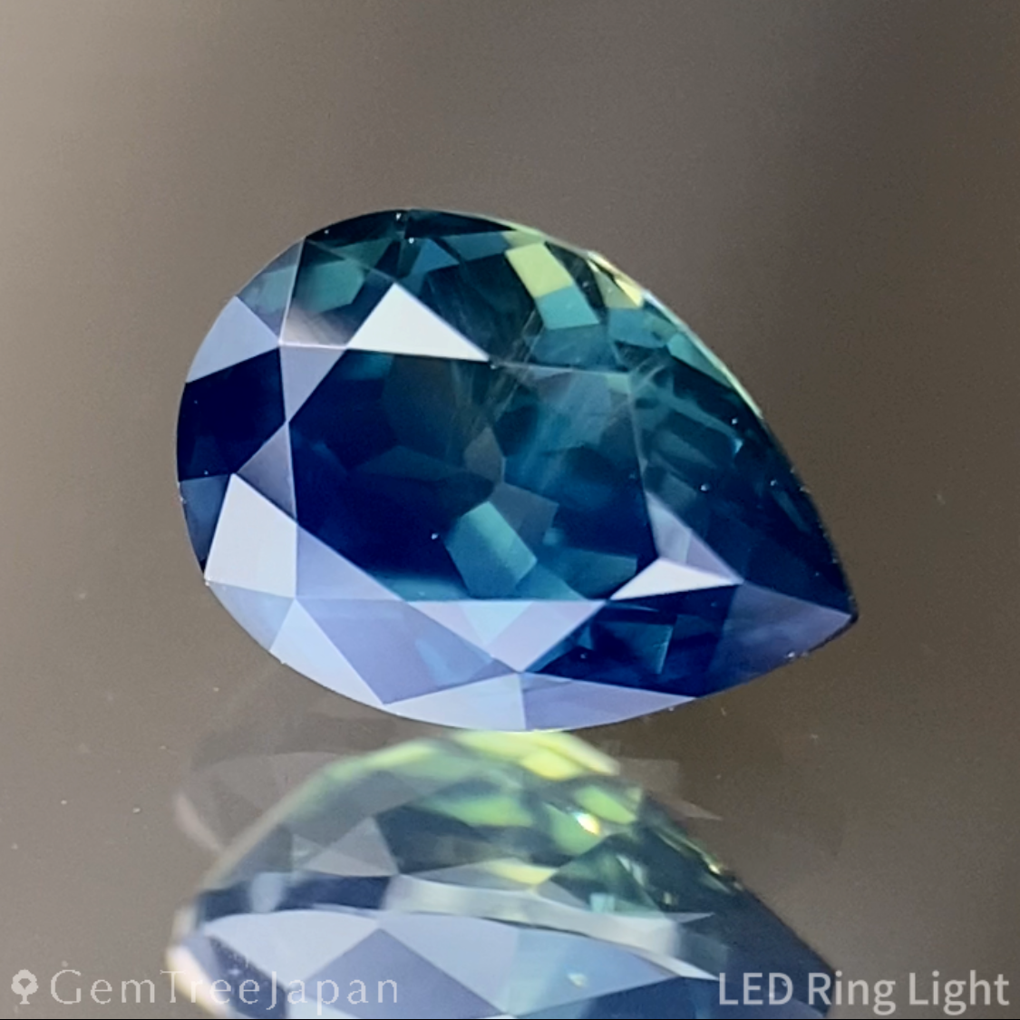 Parti-Color Sapphire 0.754ct / Madagascar