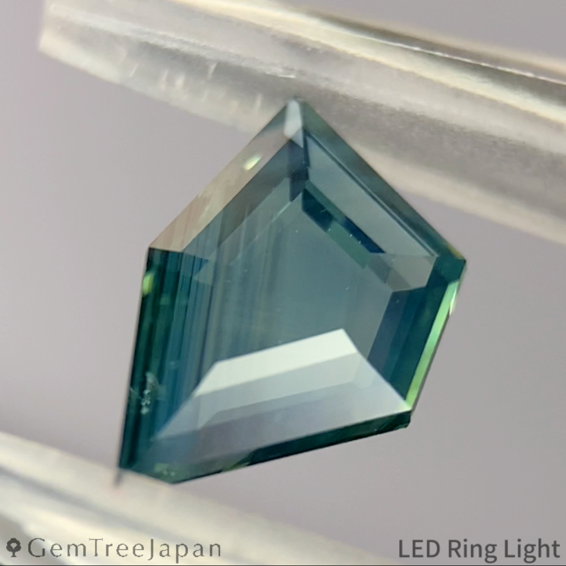 Greenish Blue Sapphire 1.00ct / Nigeria