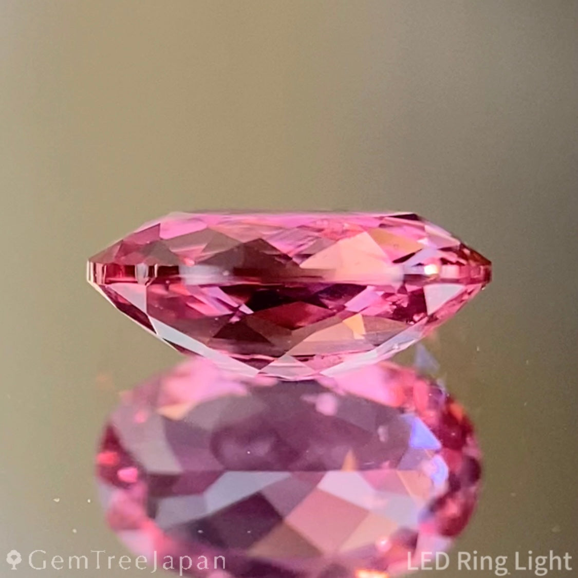 Purplish Pink Sapphire 0.742ct / Madagascar