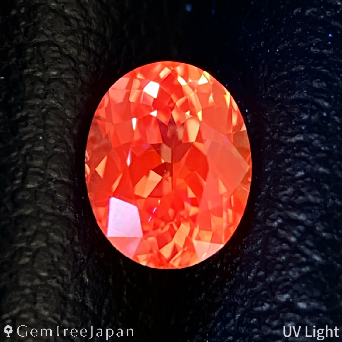 "Light Orange" Un-Heat Sapphire 0.700ct / Thailand (Kanchanaburi)