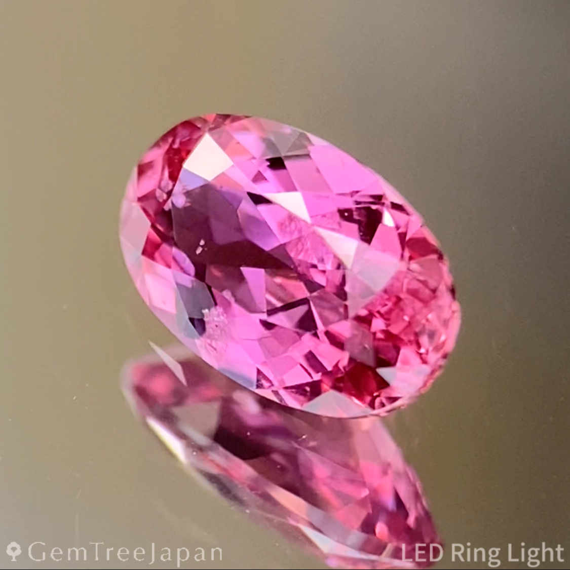 Purplish Pink Sapphire 0.742ct / Madagascar