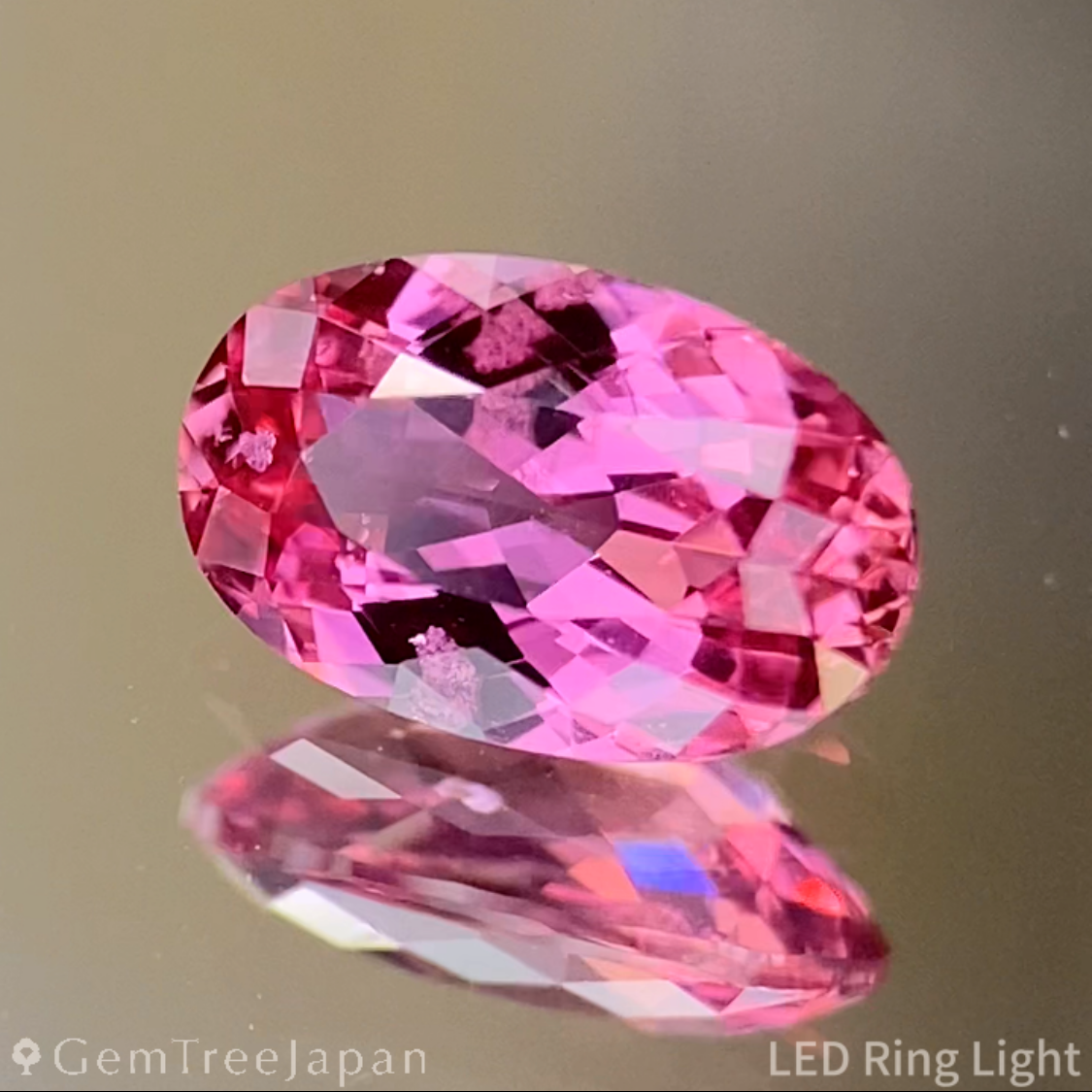Purplish Pink Sapphire 0.742ct / Madagascar