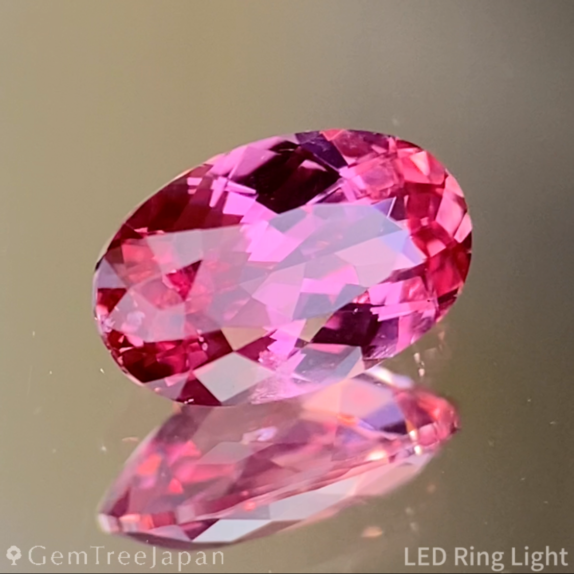 Purplish Pink Sapphire 0.742ct / Madagascar
