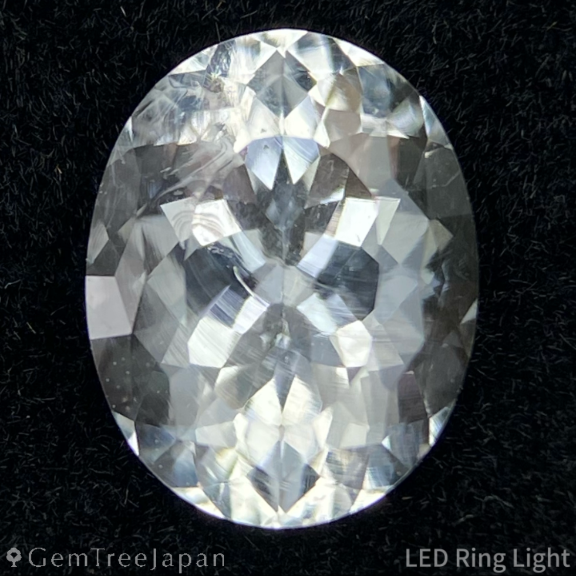Hyalite Opal 1.461ct / Hungary