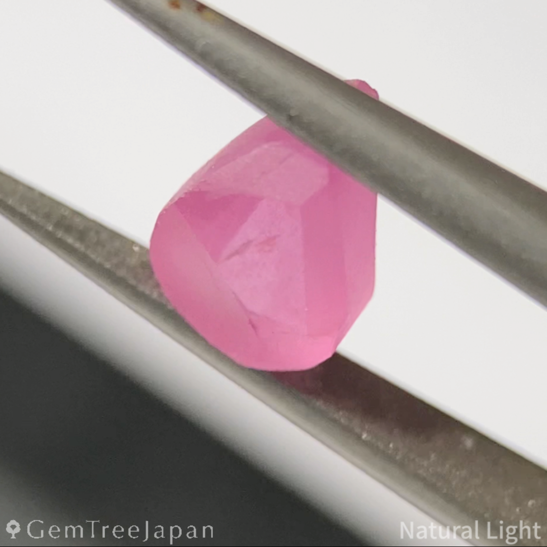 Mahenge Spinel 0.593ct / Tanzania
