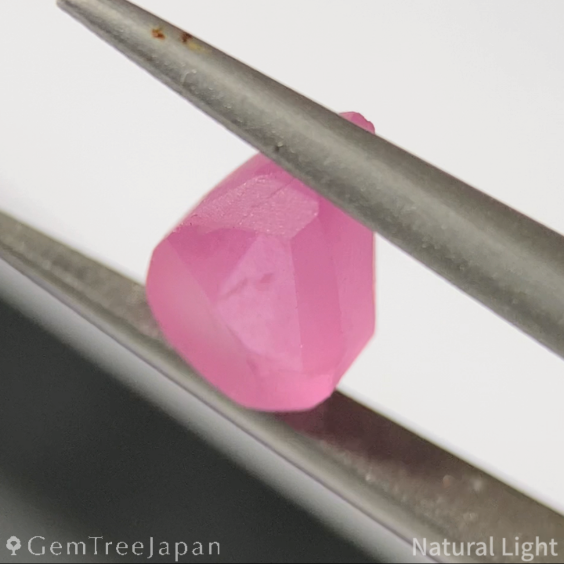 Mahenge Spinel 0.593ct / Tanzania