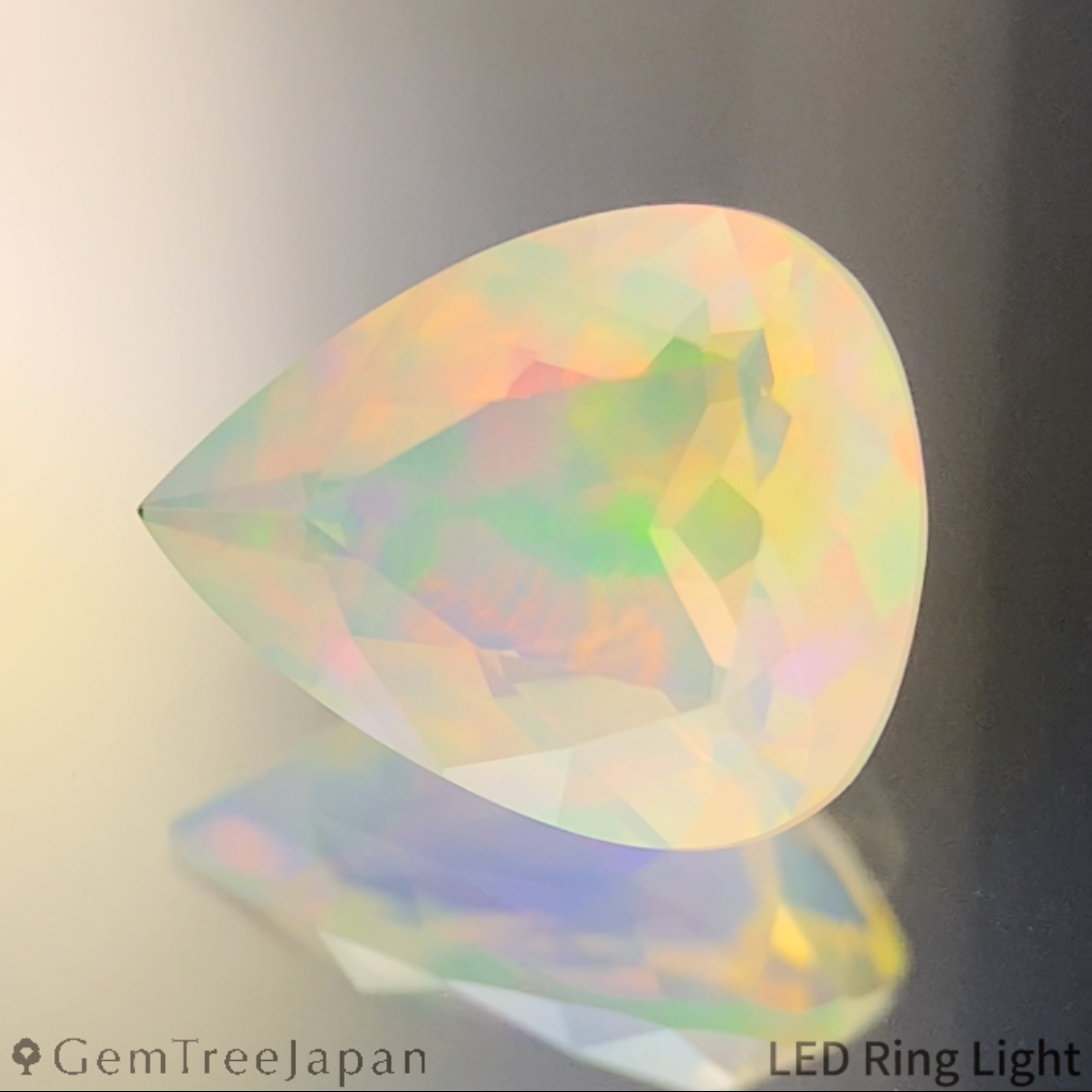 Crystal Opal 0.984ct / Mexico