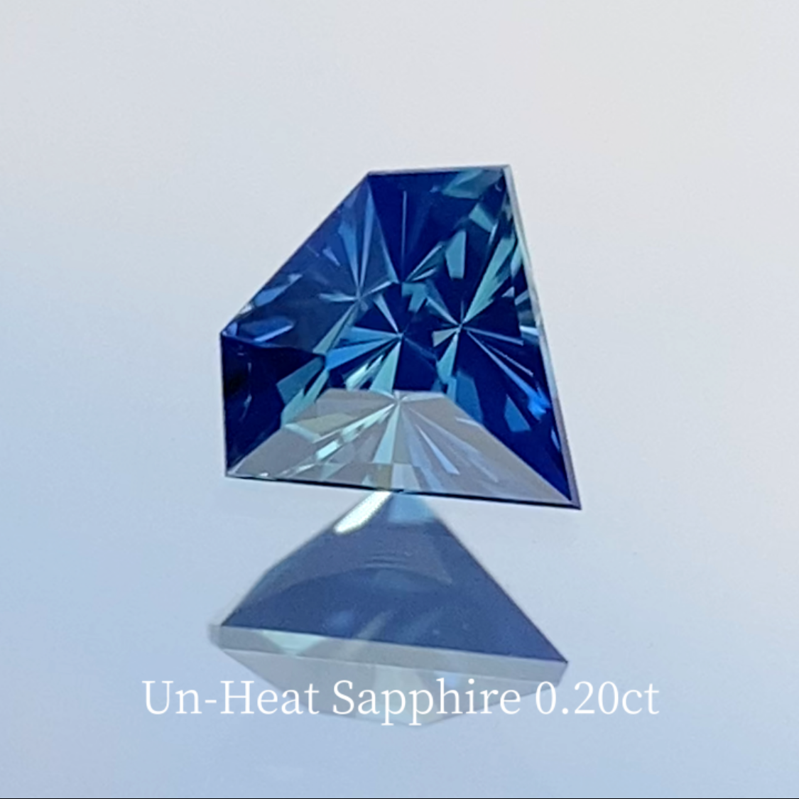 New Gem Shape 3pc Set / Colorless Topaz 3.03ct / Pink Spinel 0.621ct / Un-Heat Sapphire 0.20ct