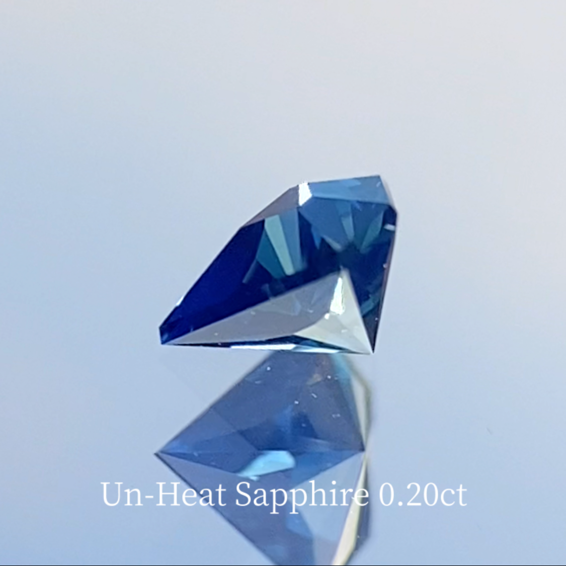 New Gem Shape 3pc Set / Colorless Topaz 3.03ct / Pink Spinel 0.621ct / Un-Heat Sapphire 0.20ct