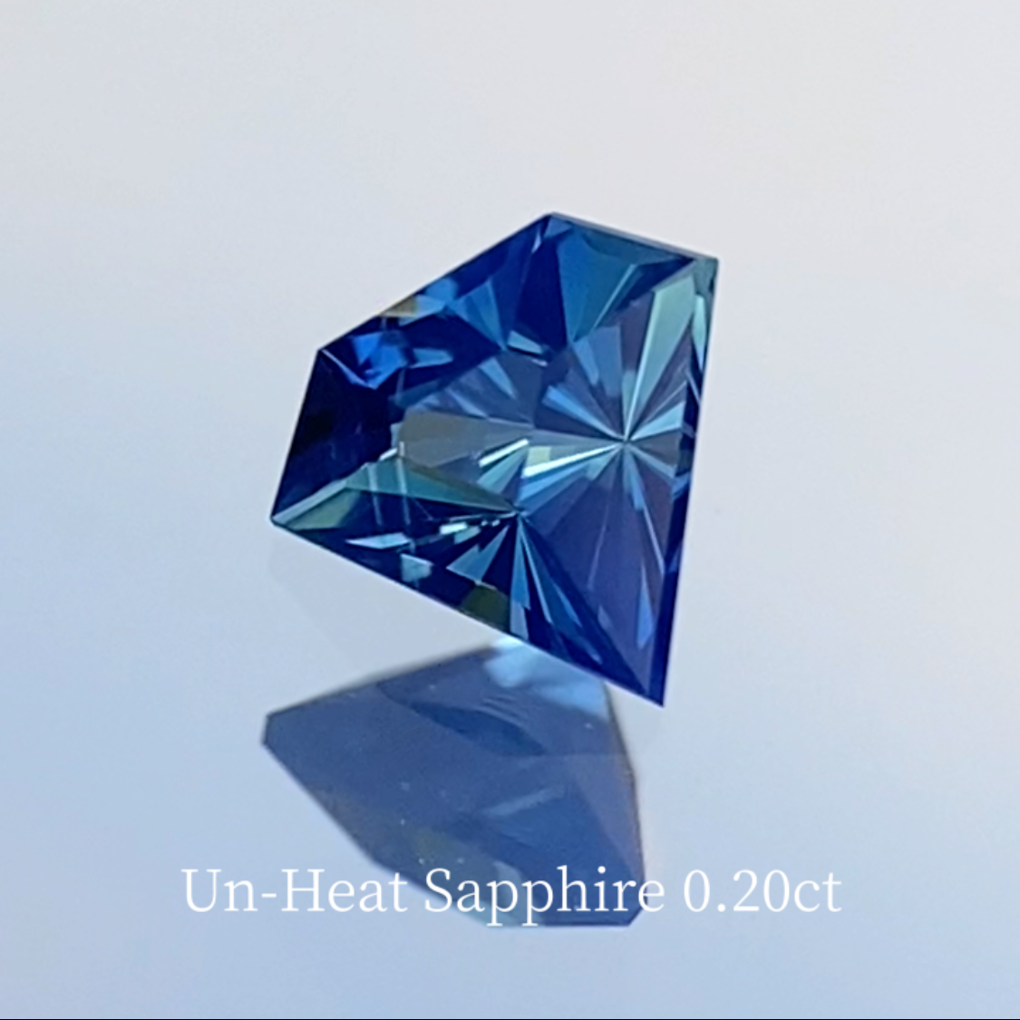 New Gem Shape 3pc Set / Colorless Topaz 3.03ct / Pink Spinel 0.621ct / Un-Heat Sapphire 0.20ct