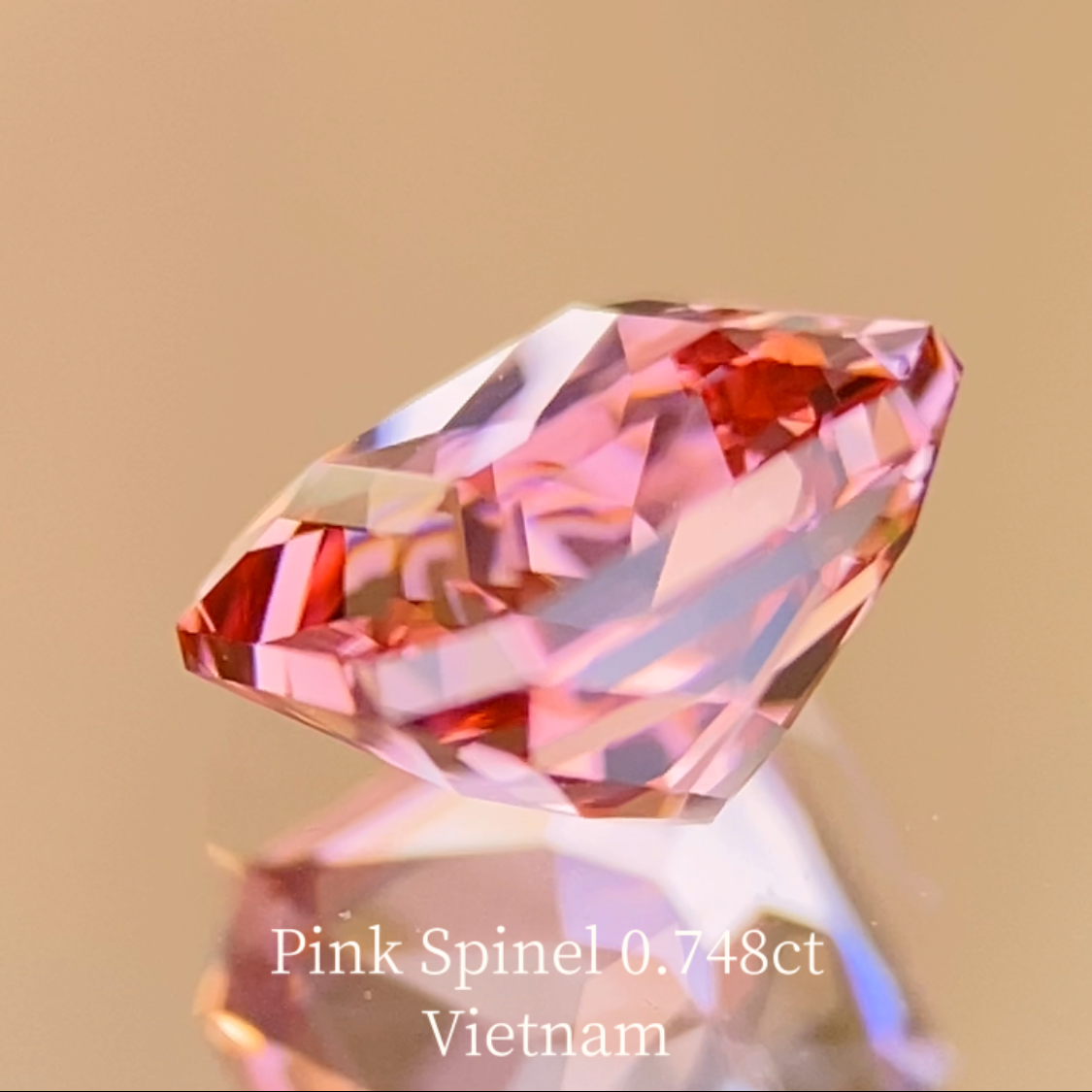 Pink Spinel 0.748ct / Vietnam