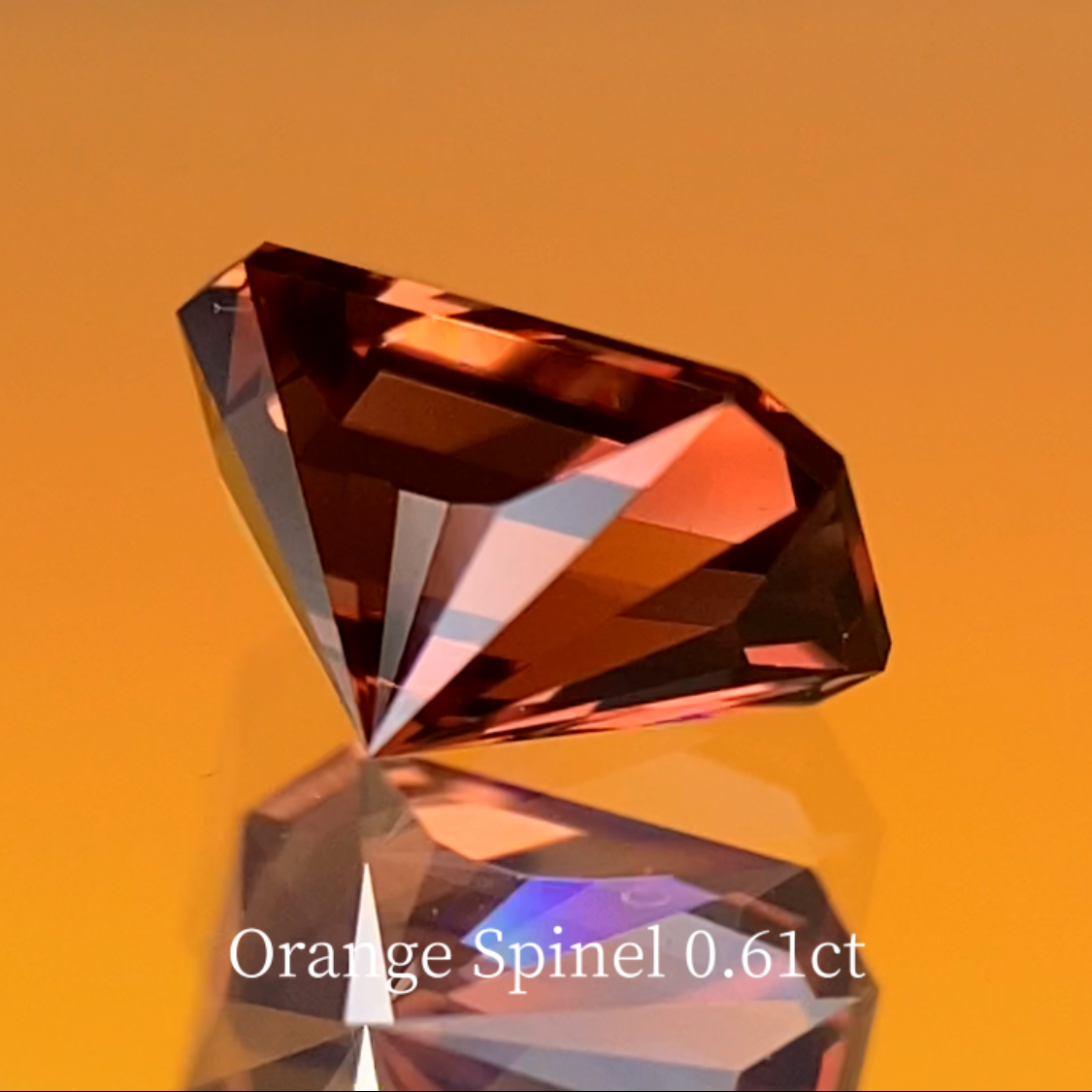 Orange Spinel 0.614ct / Vietnam