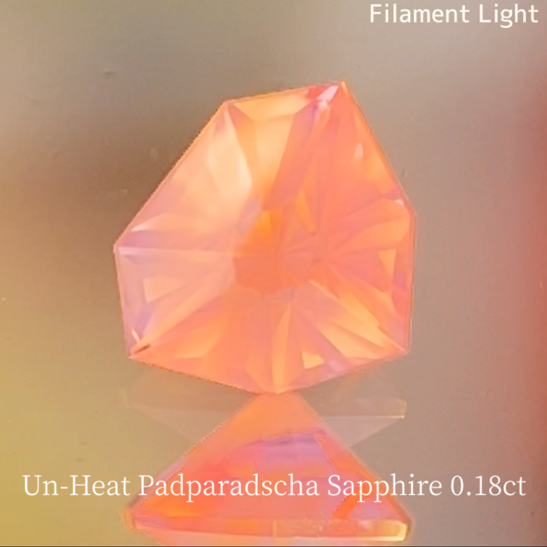 Un-Heat Silky Padparadscha Sapphire 0.186ct / Vietnam