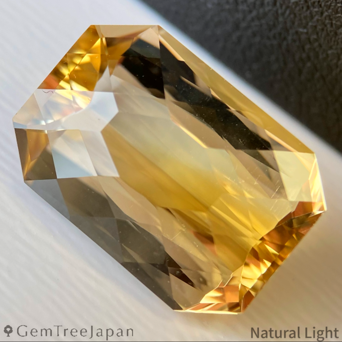 Quartz (Citrine) 12.26ct