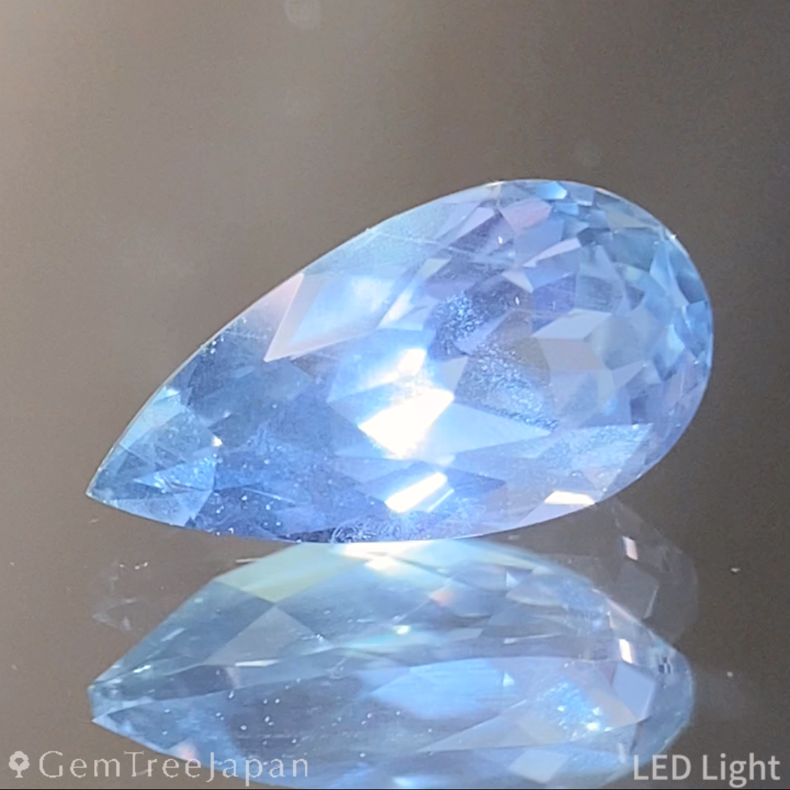 Greenish Light Blue Sapphire 1.127ct / Madagascar