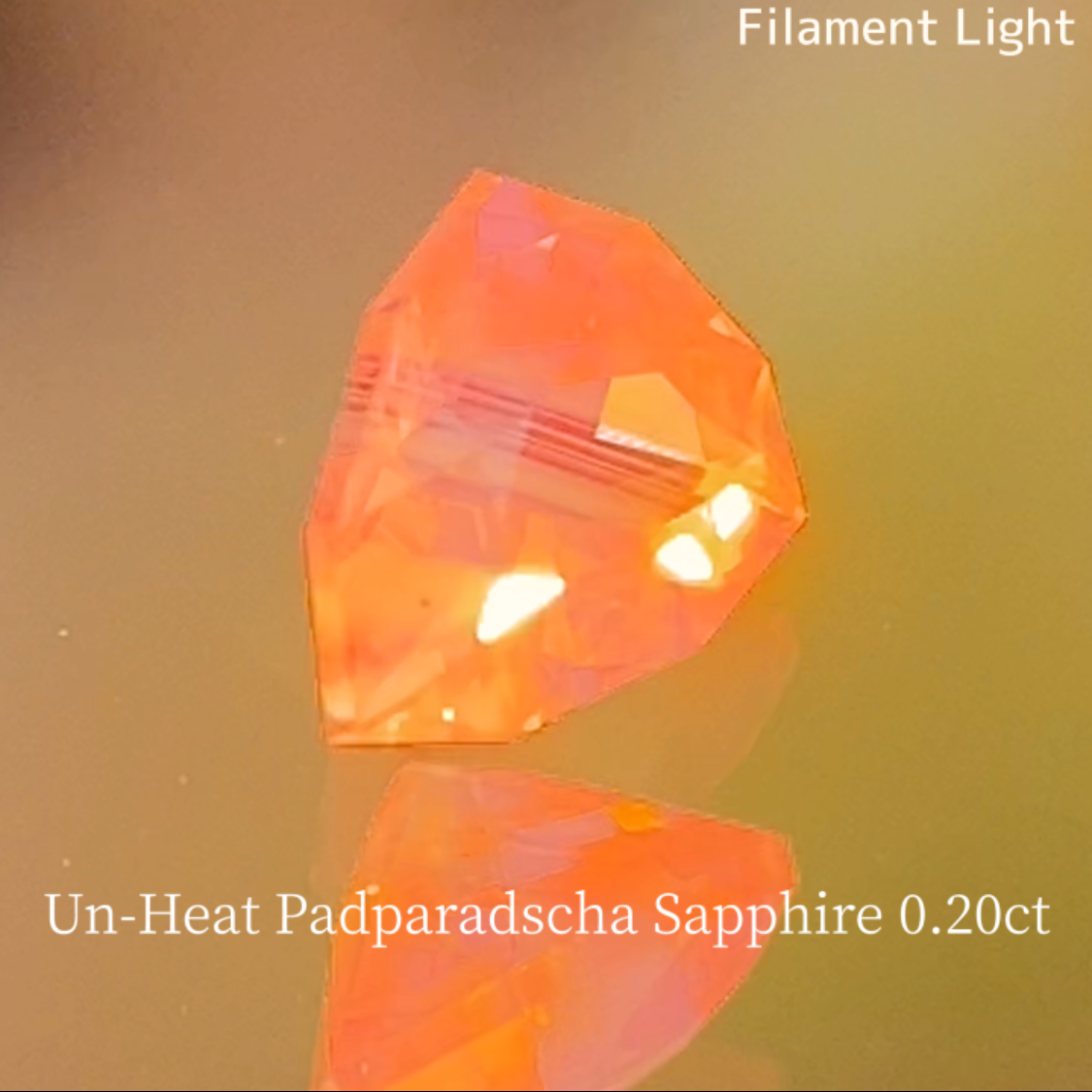 Un-Heat Silky Padparadscha Sapphire 0.201ct / Vietnam