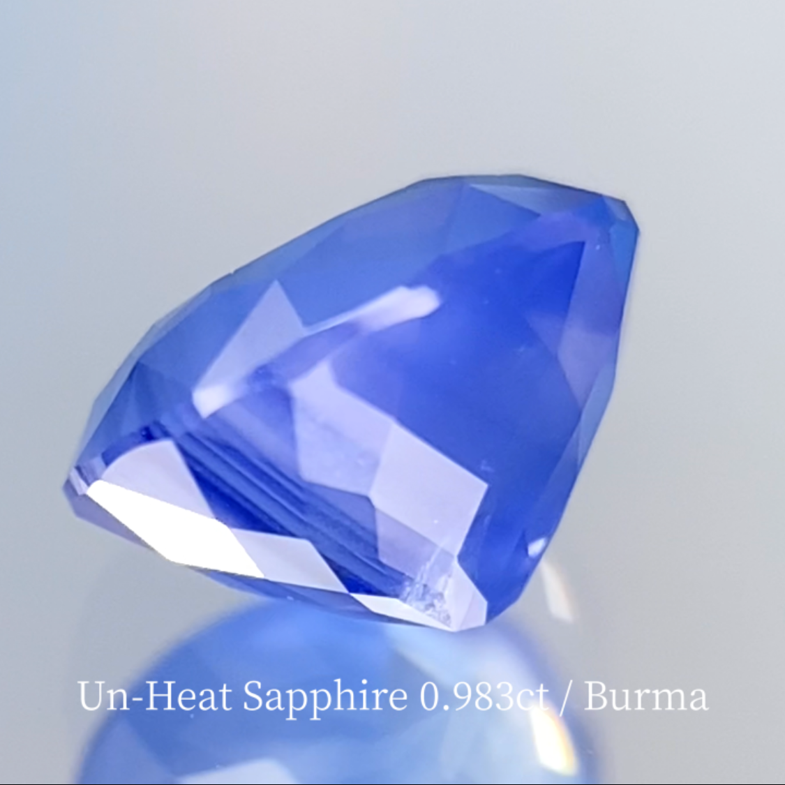 Un-Heat Sapphire 0.983ct / Burma