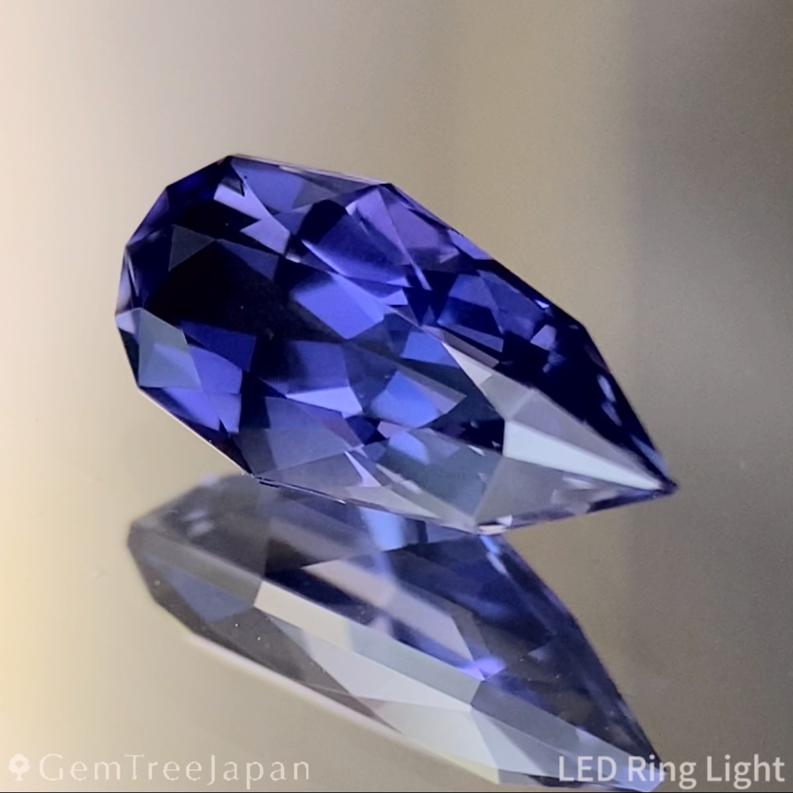 Iolite 0.879ct / Tanzania