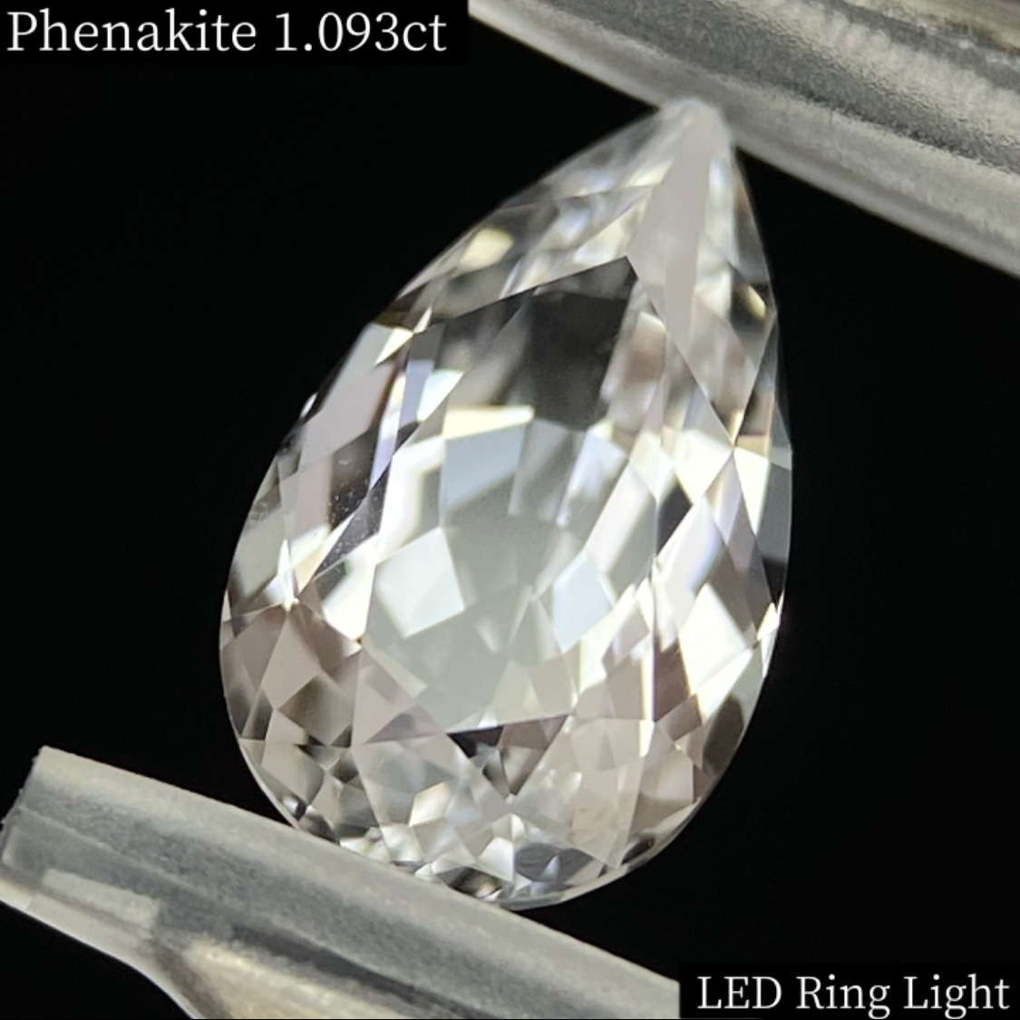 Phenakite 1.093ct / Russia
