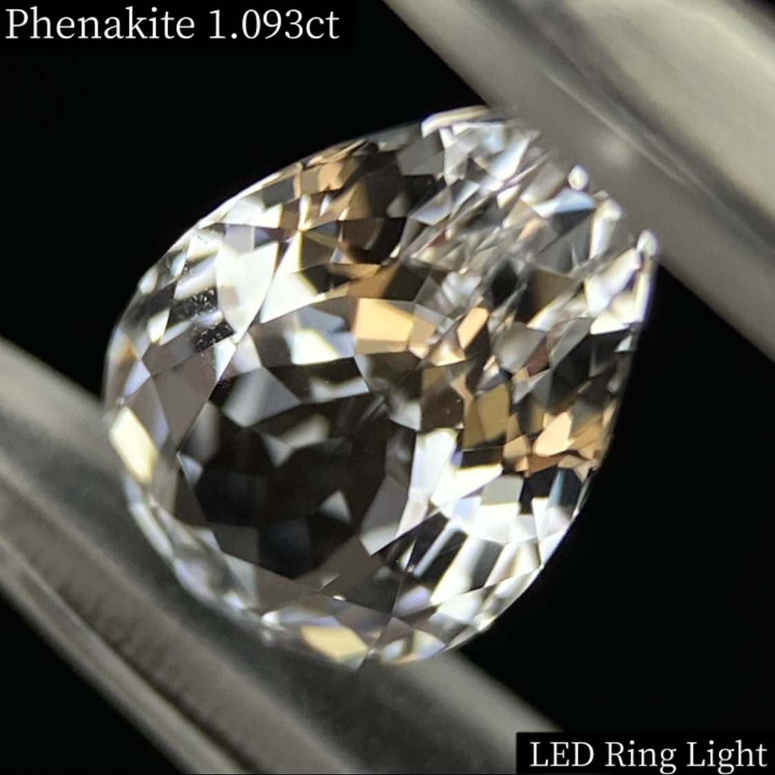 Phenakite 1.093ct / Russia