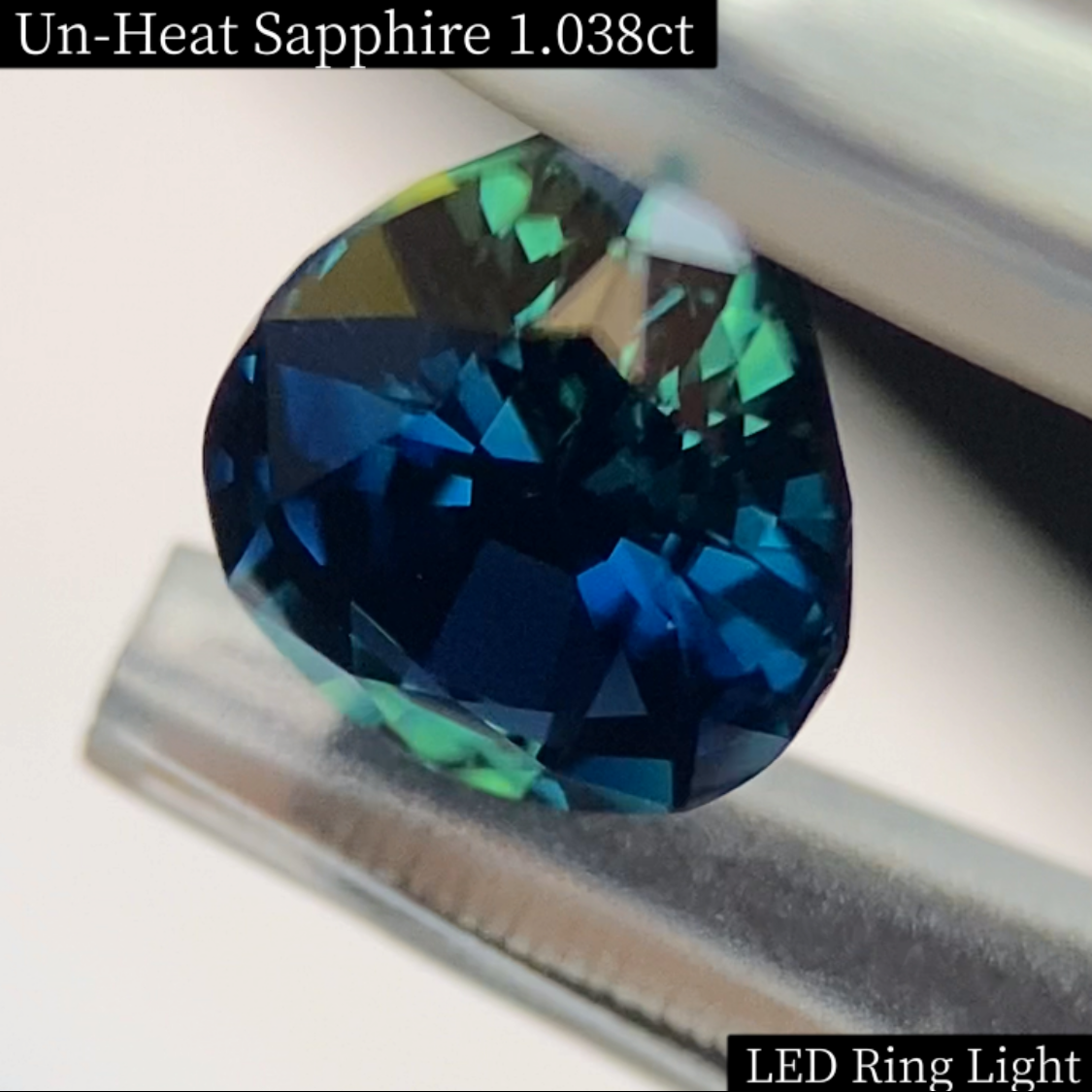 Un-Heat Green Blue Sapphire 1.038ct / Vietnam