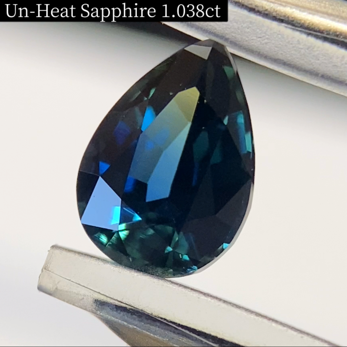 Un-Heat Green Blue Sapphire 1.038ct / Vietnam