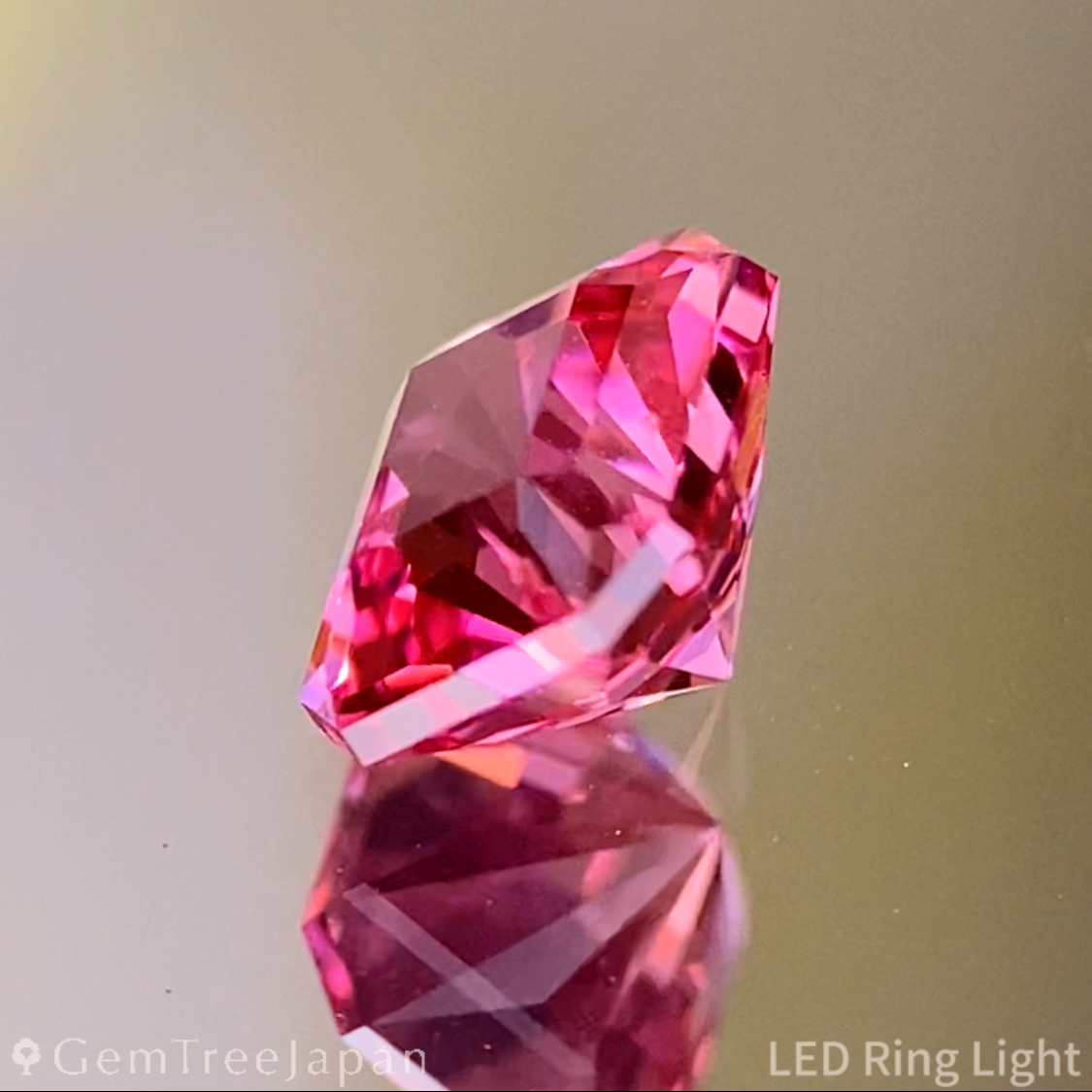 Mahenge Spinel 0.770ct / Tanzania