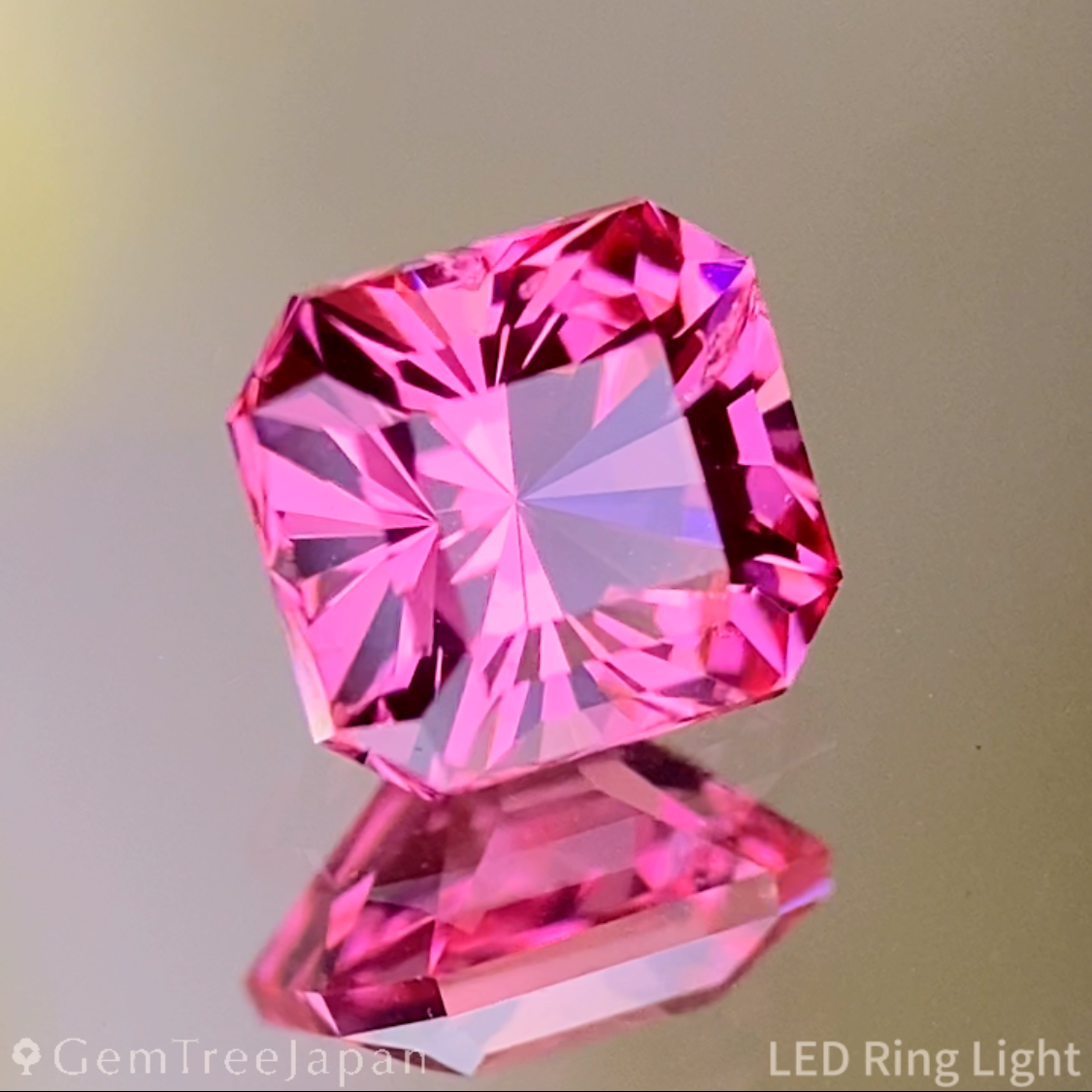 Mahenge Spinel 0.770ct / Tanzania